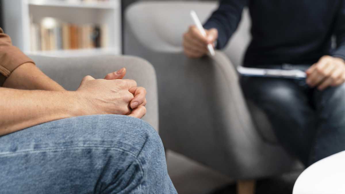 The major schools of thought in psychological counseling - Dr. Sandeep Atre  Counsels